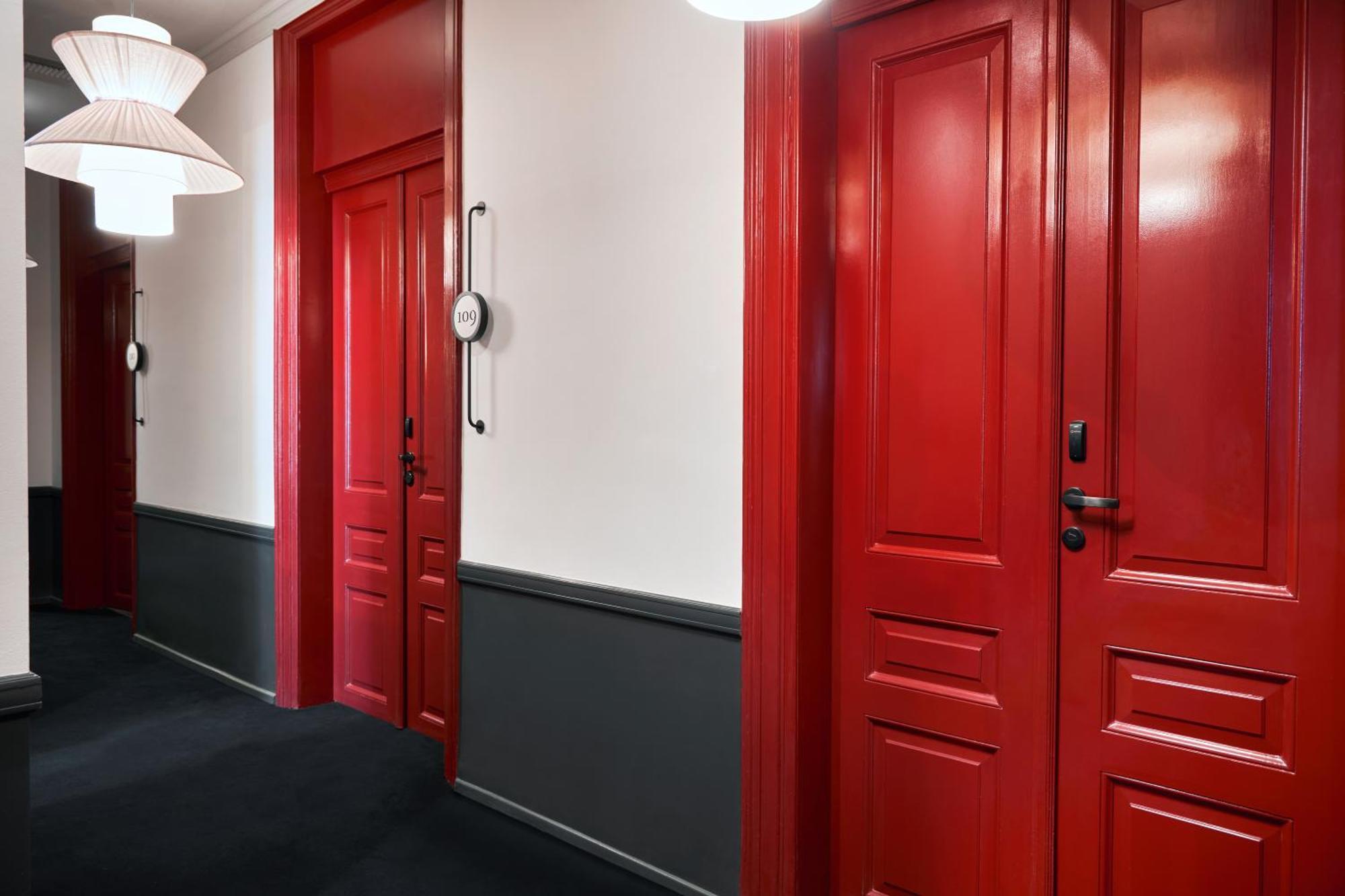 Отель Soho Athinas 60 Афины Экстерьер фото