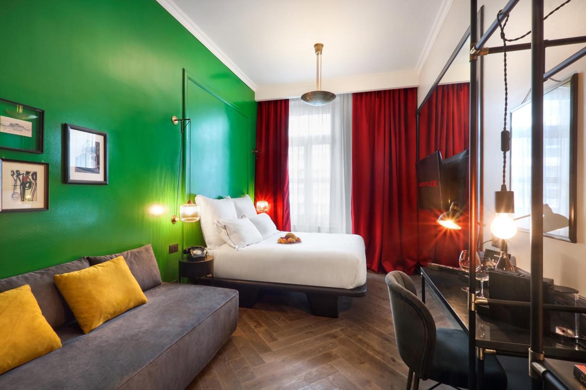 Отель Soho Athinas 60 Афины Экстерьер фото
