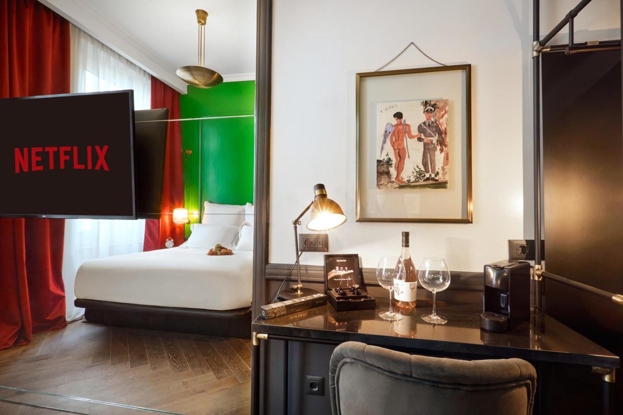 Отель Soho Athinas 60 Афины Экстерьер фото